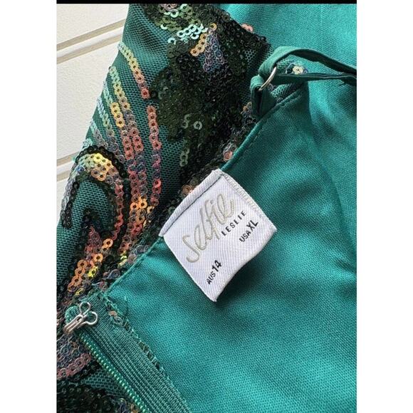 Selfie Leslie Marbella Sequined Mini in Forest Green Size XL - Picture 11 of 11